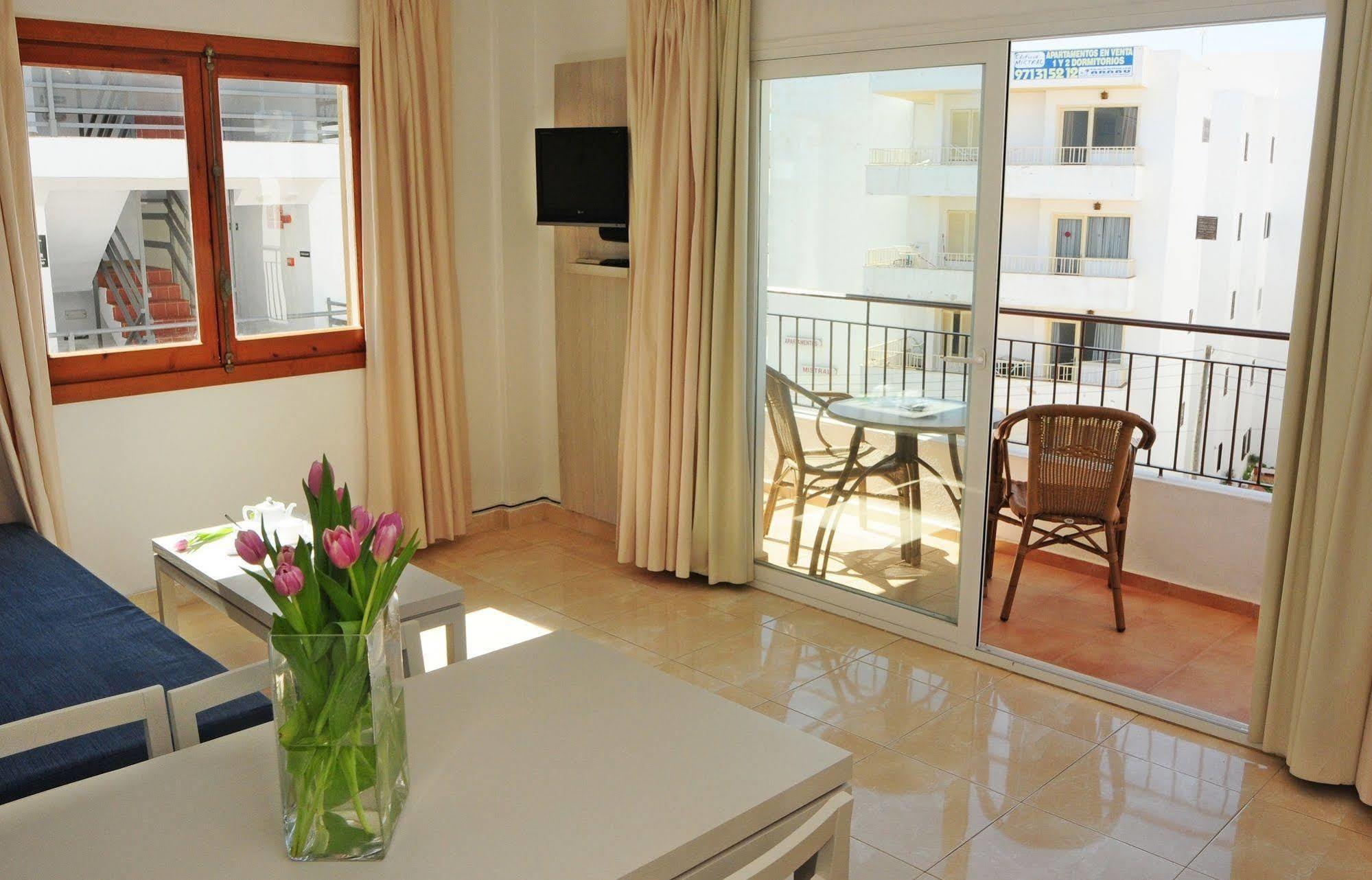 Apartamentos Avenida - Mc Apartamentos Ibiza Luaran gambar