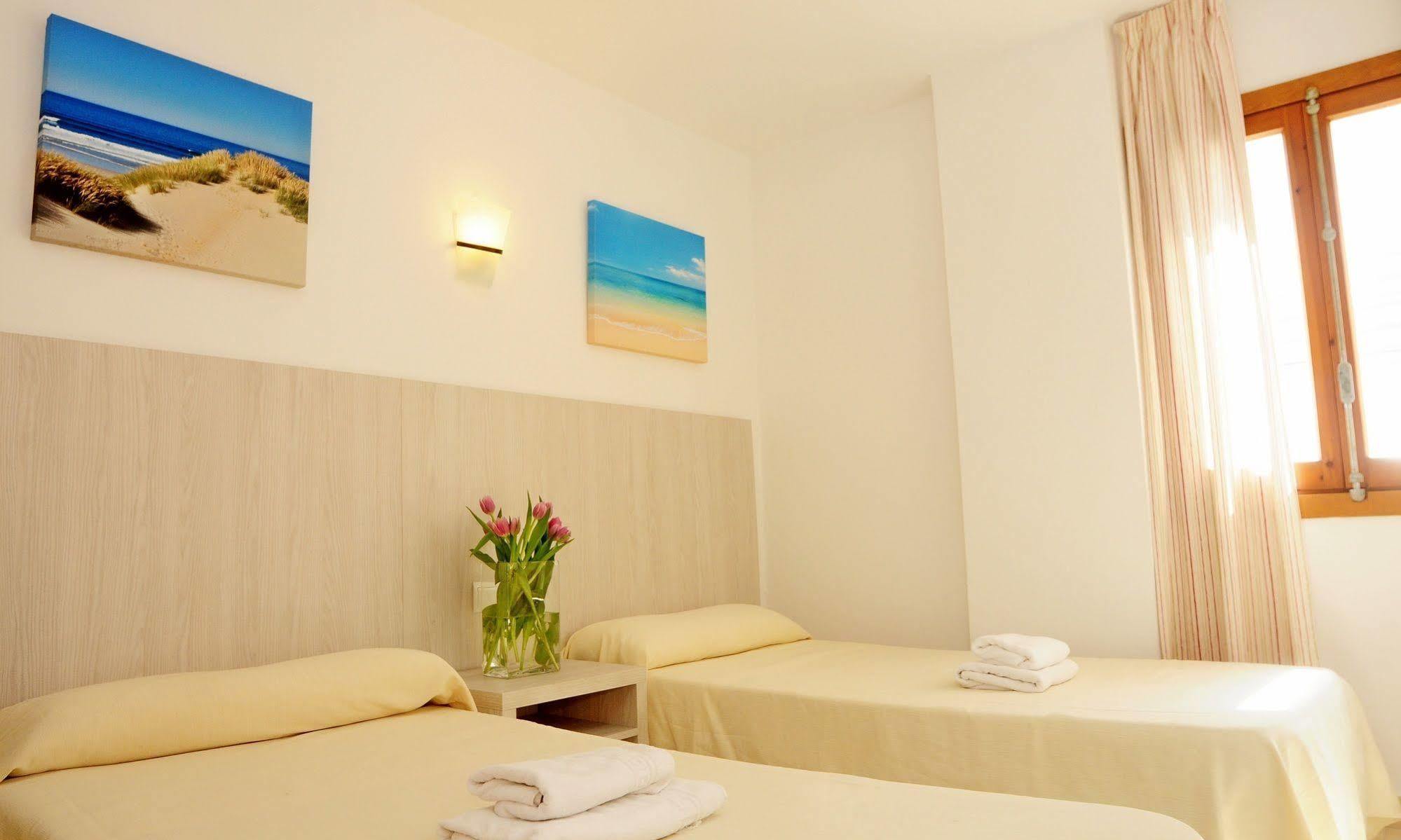Apartamentos Avenida - Mc Apartamentos Ibiza Luaran gambar